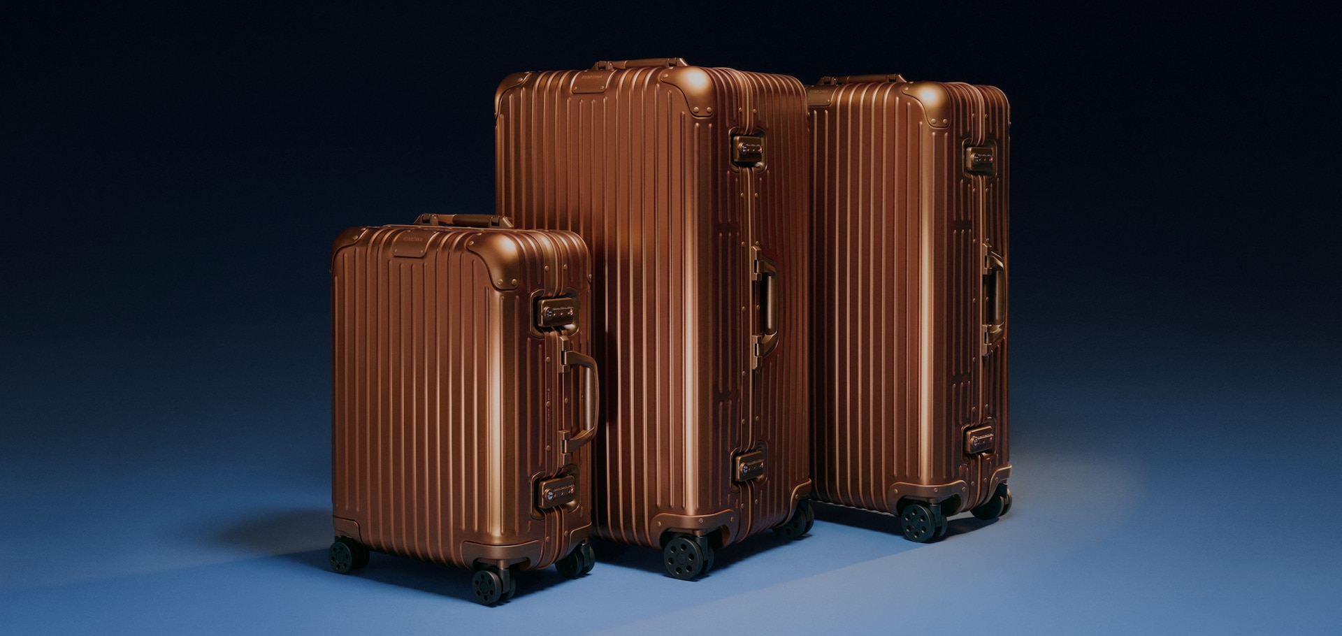 Original in Bronze: Your Travel Masterpiece Original in Bronze: Your Travel Masterpiece