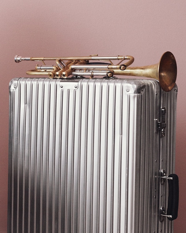 Picture of a trumpet on a suitcase