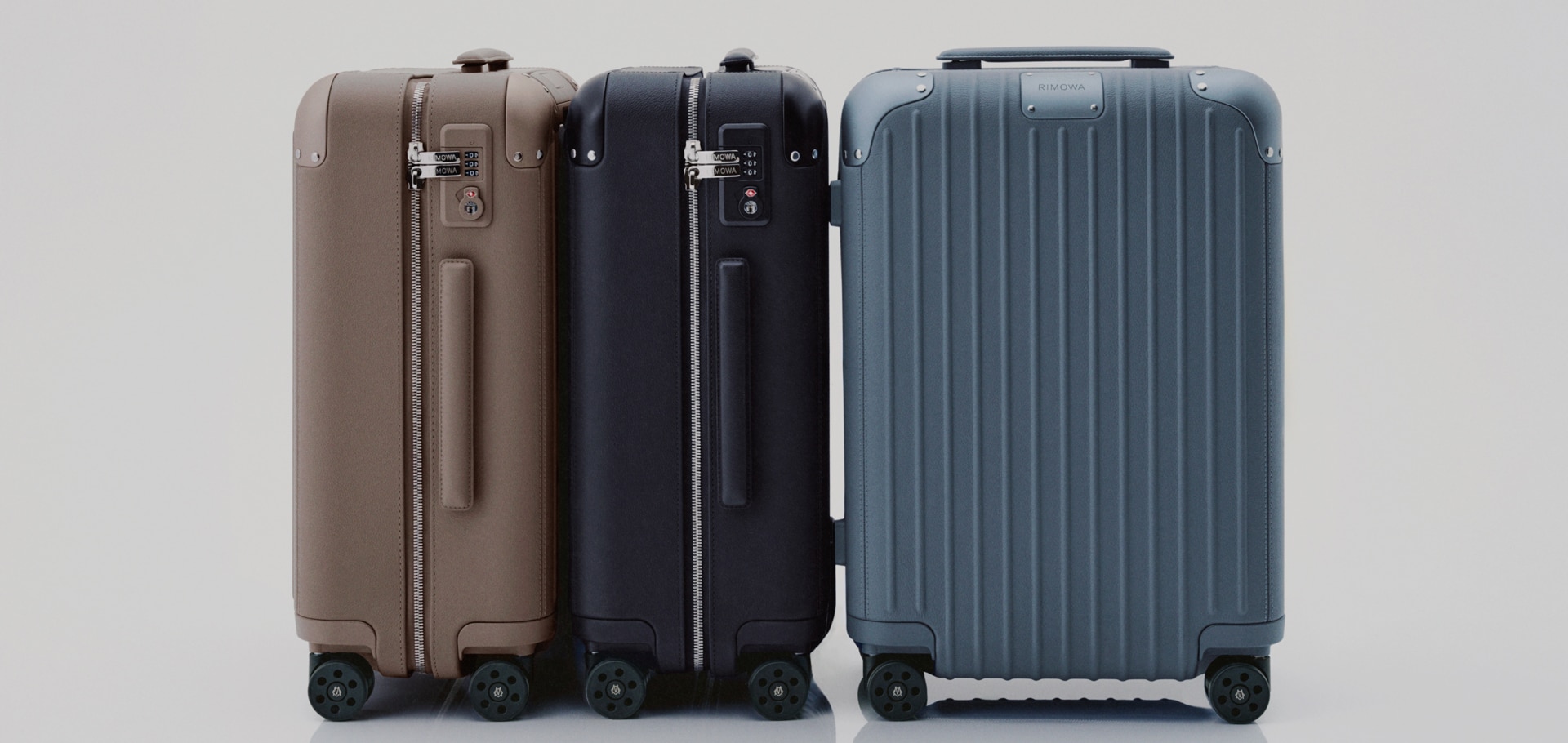 Photo the Distinct leather suitcases