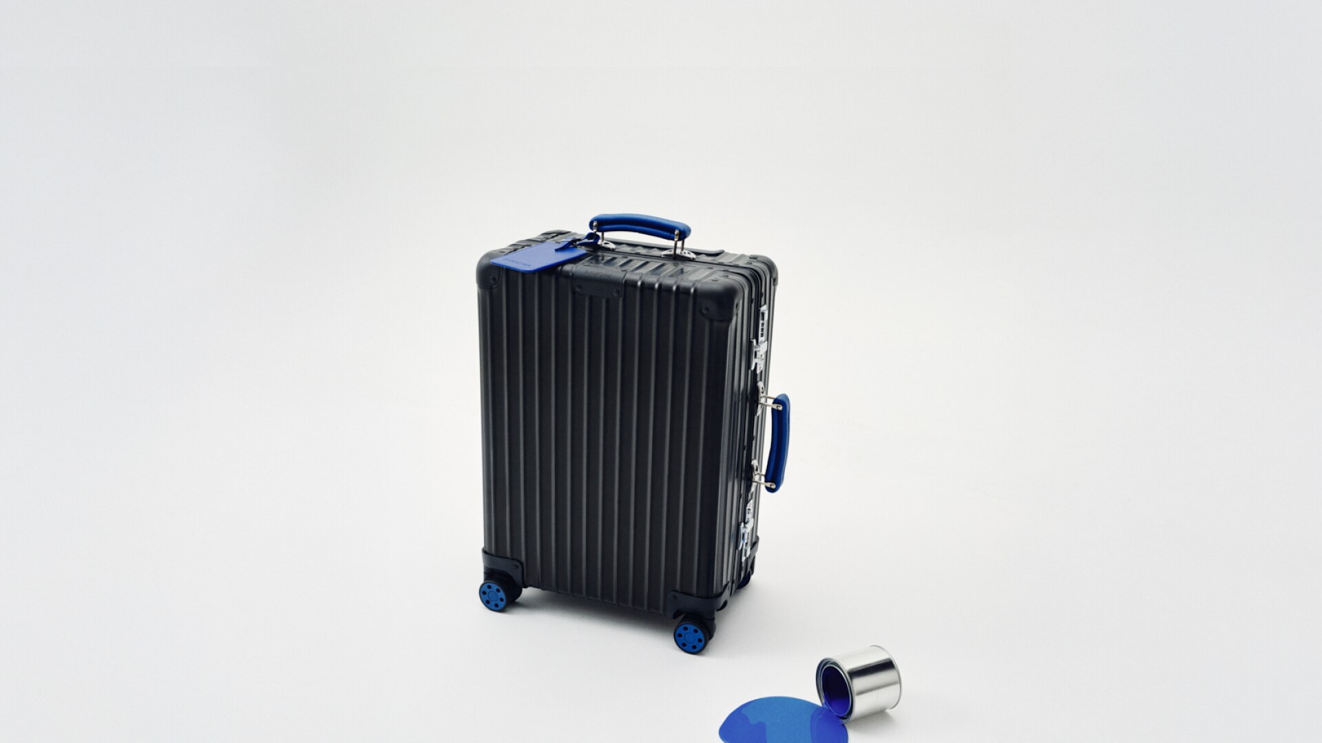 カスタマイズされた機内持ち込み用スーツケース