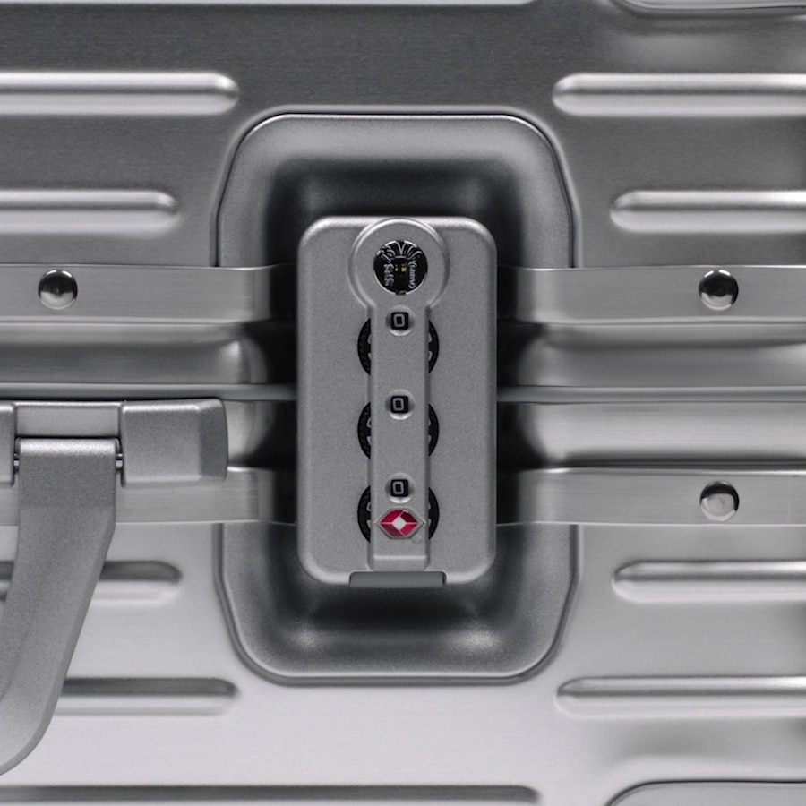Kælder Perfervid Eddike How to Set the Combination Lock on Your Suitcase | RIMOWA