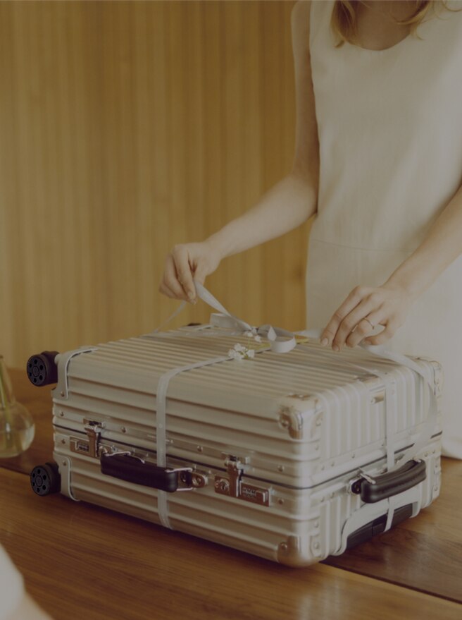 RIMOWA - Timeless shadow. The RIMOWA Classic Flight in the low winter sun  of Los Angeles.