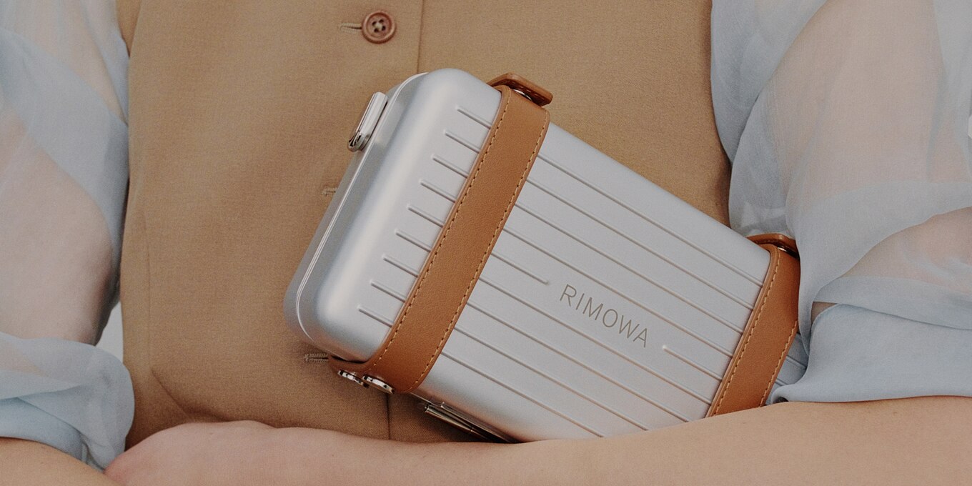 RIMOWA - The art of travel.⁣⁣ ⁣⁣ ⁣⁣ ⁣⁣Discover the innovative