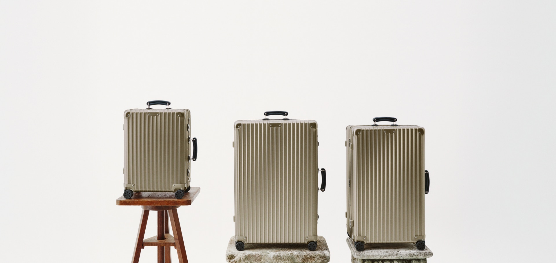 アルミニウム製Classic スーツケースのクローズアップ