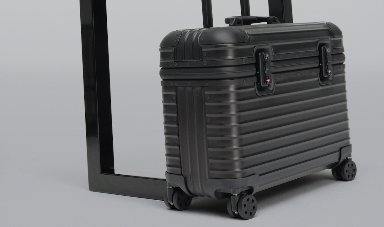 Cabin Suitcase : Buy cabin suitcase Online at the best price in India