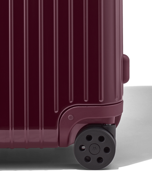essential trunk plus rimowa