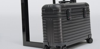 Rimowa luggage top service center