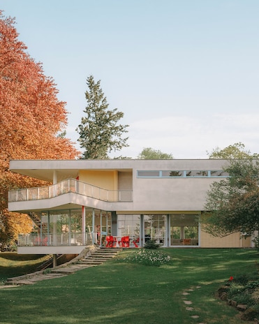 X - RIMOWA visits the ‘Pasta Steamer’: a German modernist icon