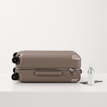 Prepare your set-up with the RIMOWA Leather Care Spray