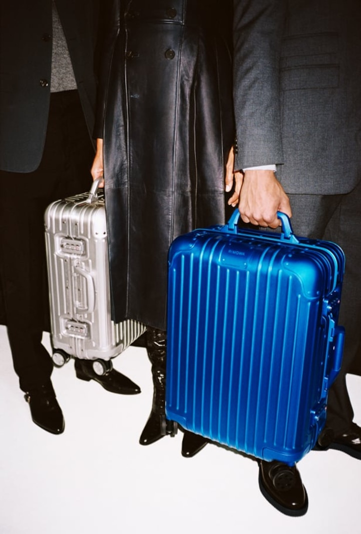 Drive By :: Rimowa Salsa Deluxe Cabin Multiwheel - Carryology