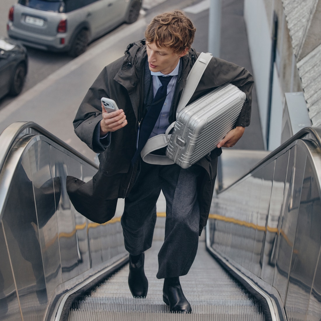 Backpack image number 9