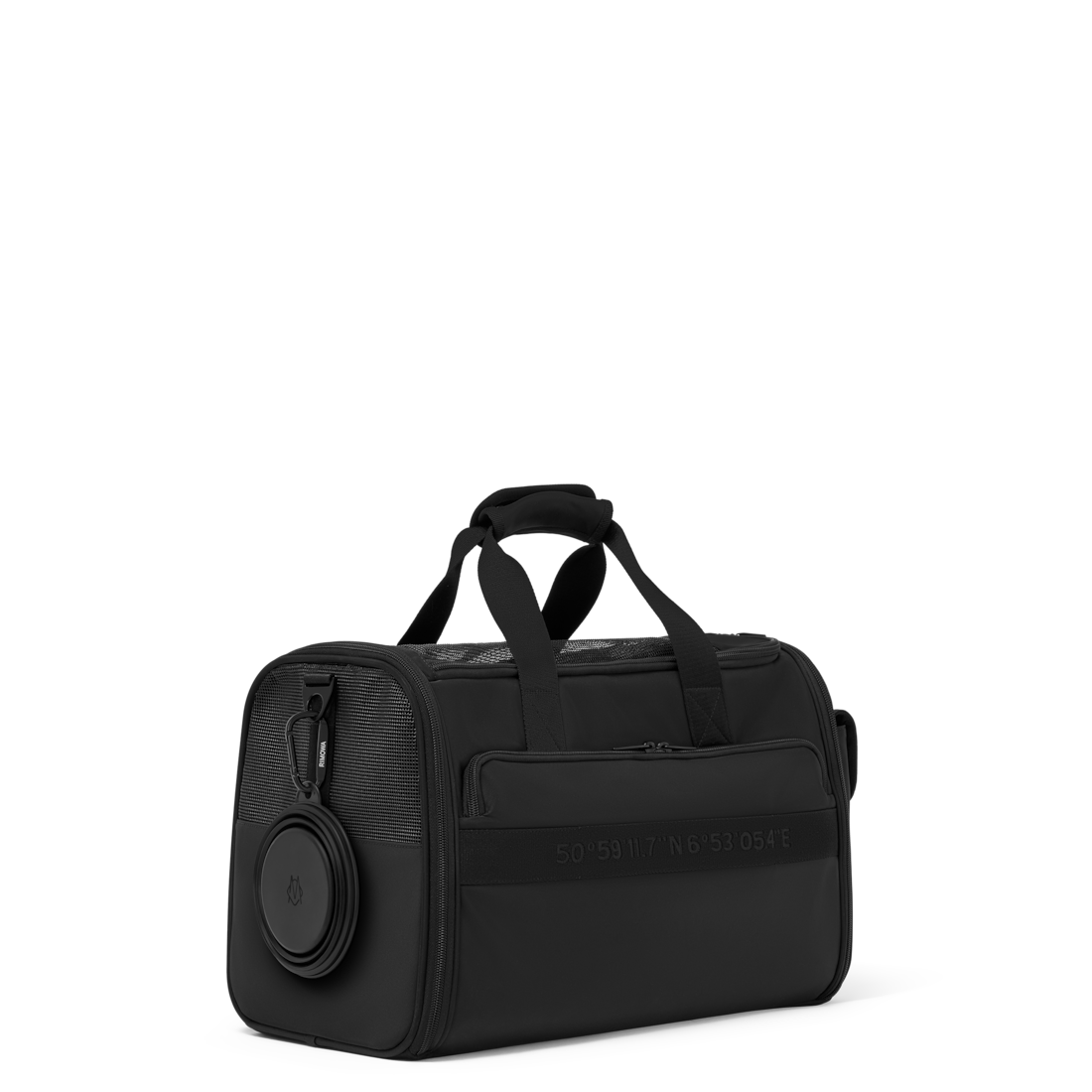 RIMOWA ブラック バッグ Signature Flap Backpack in ECONYL® Nylon - BLACK | RIMOWA