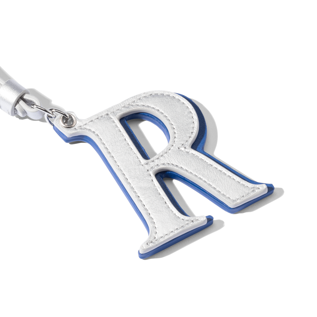 Charm "Letter R" image number 1