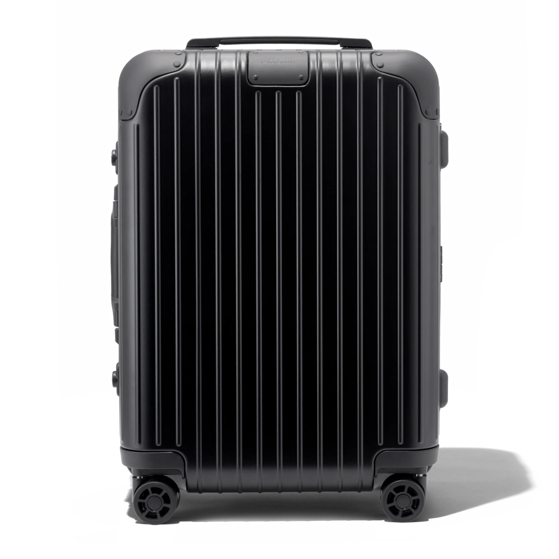 RIMOWA Hybrid Cabin 37 L in All Black 