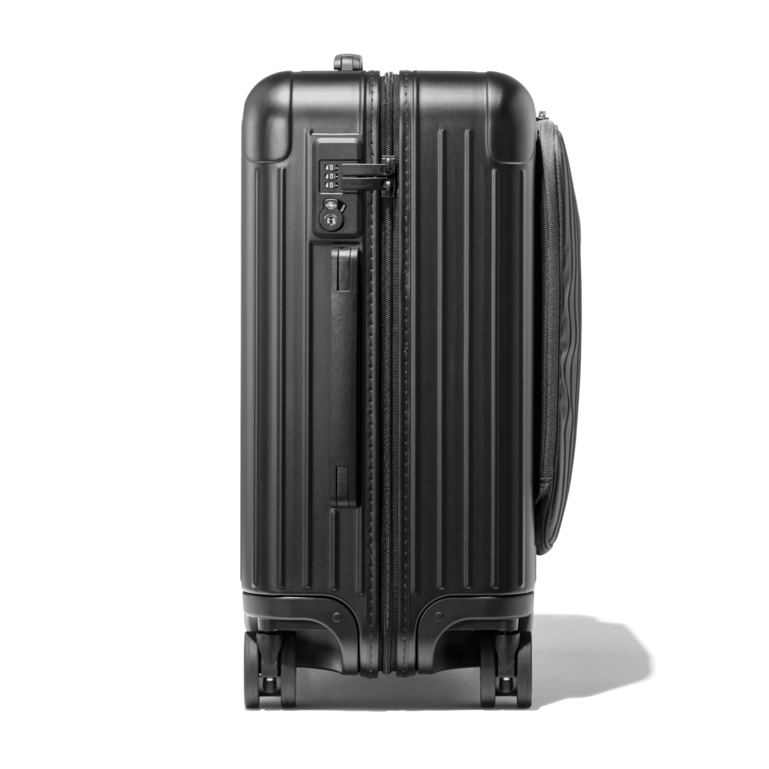 Essential Sleeve Cabin Plus Suitcase 