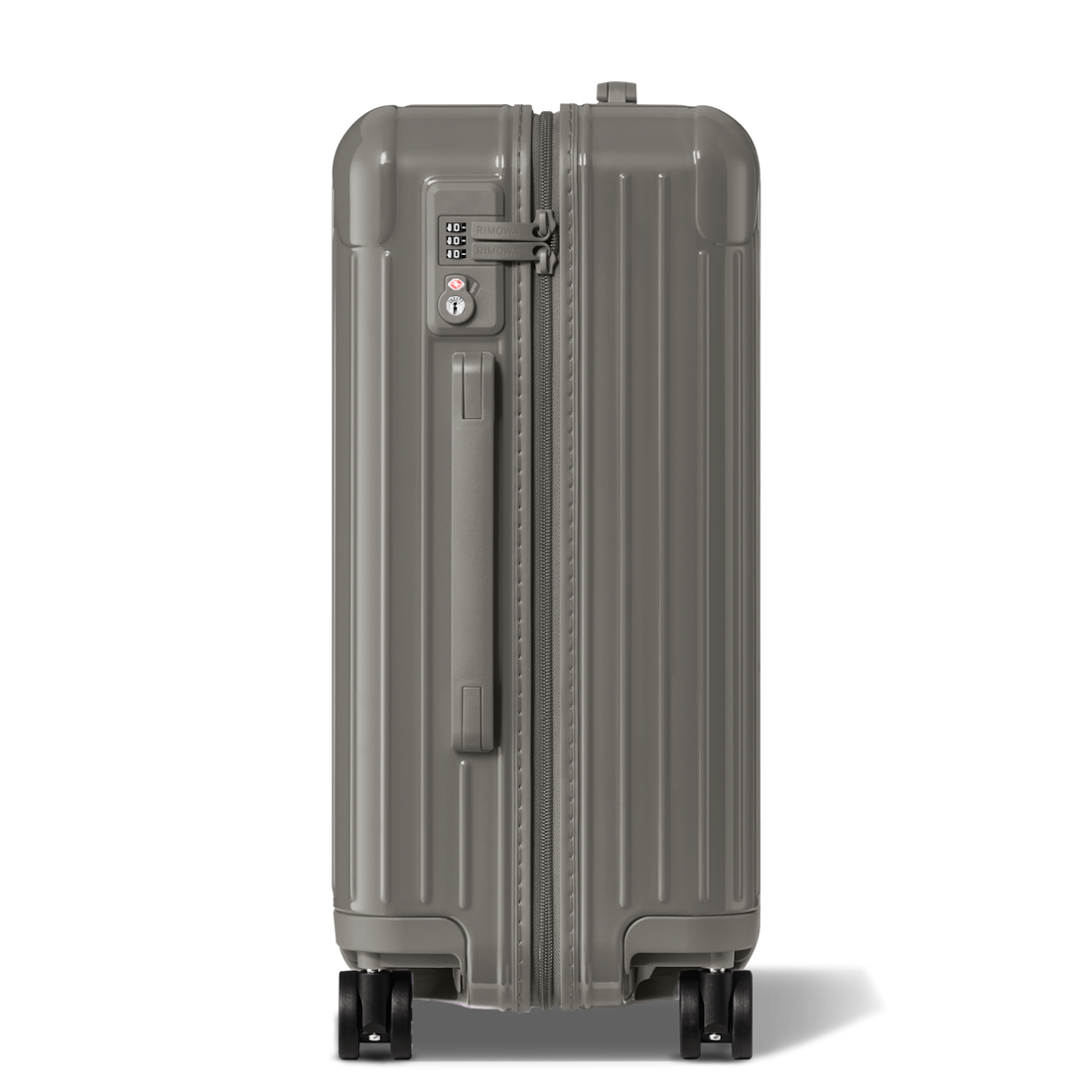 RIMOWA Essential Cabin Lightweight Suitcase in Pink