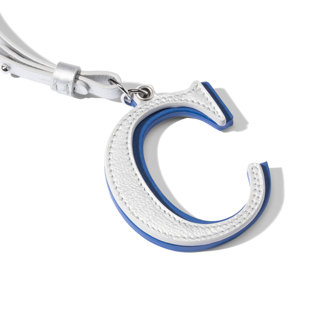 Charm "Letter C" image number 1