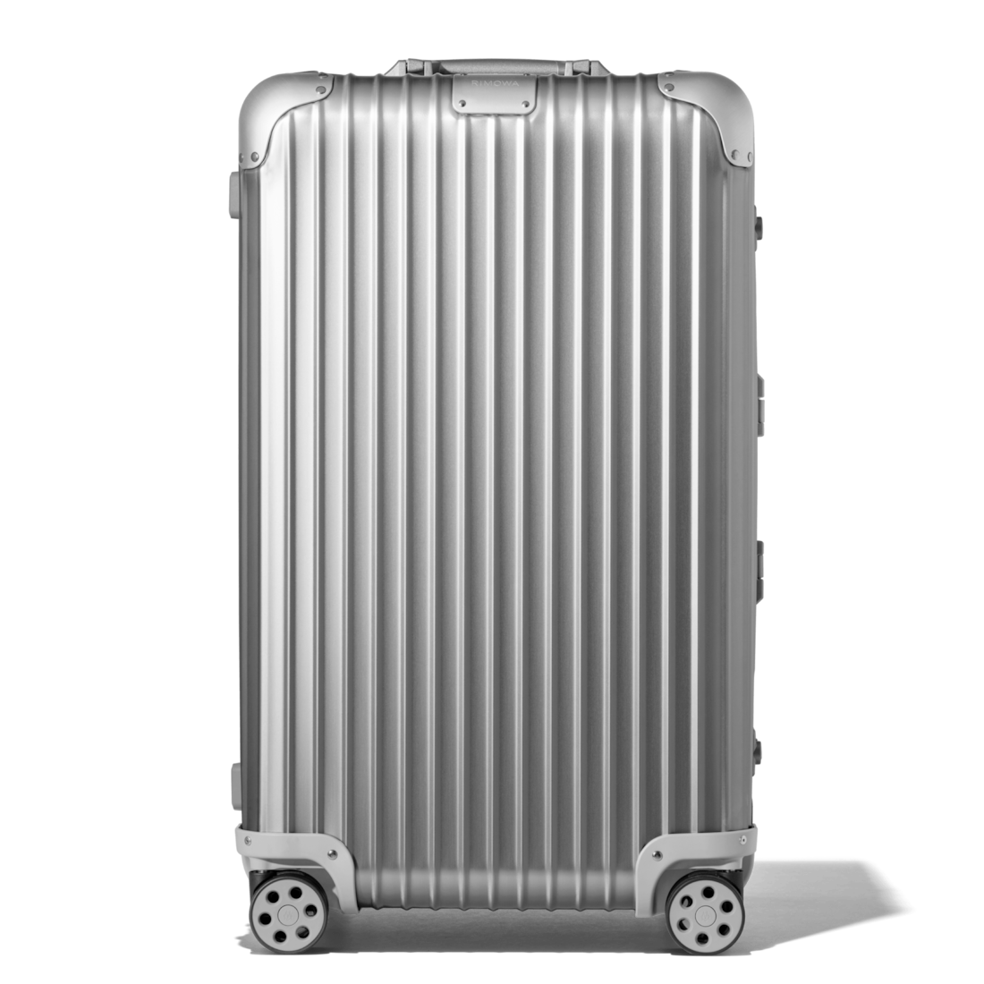 rimowa trunk plus review