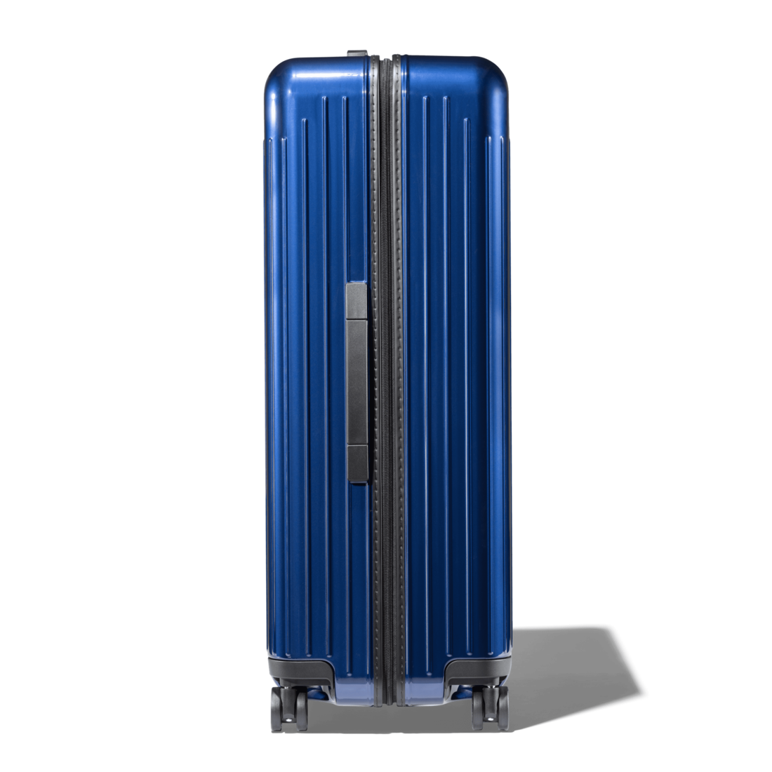 Check-In L image number 2