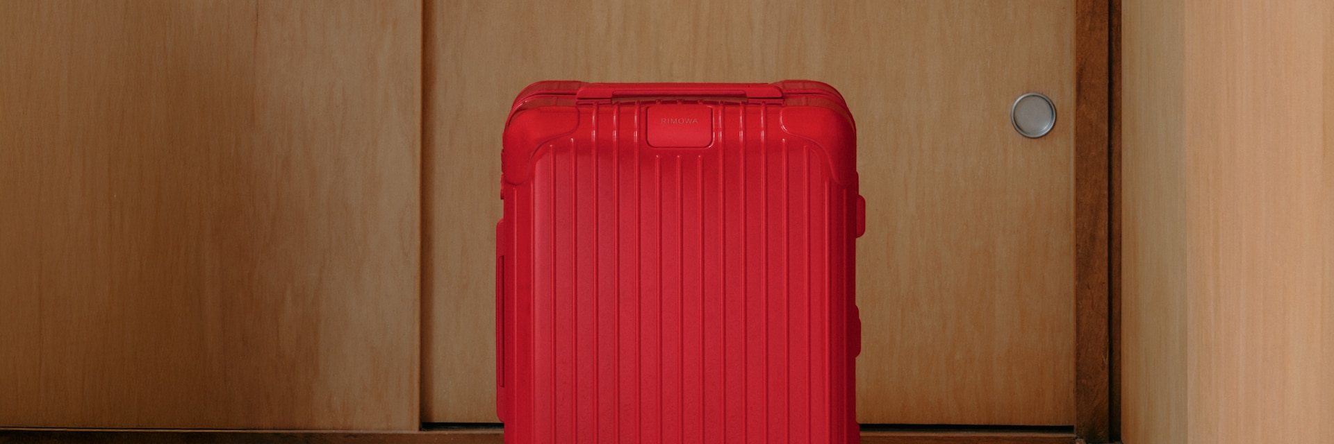 Polycarbonate Suitcases, Bags & Accessories