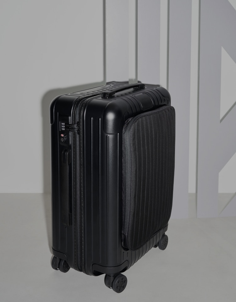 RIMOWA Essential Sleeve | Lightweight Suitcases | RIMOWA
