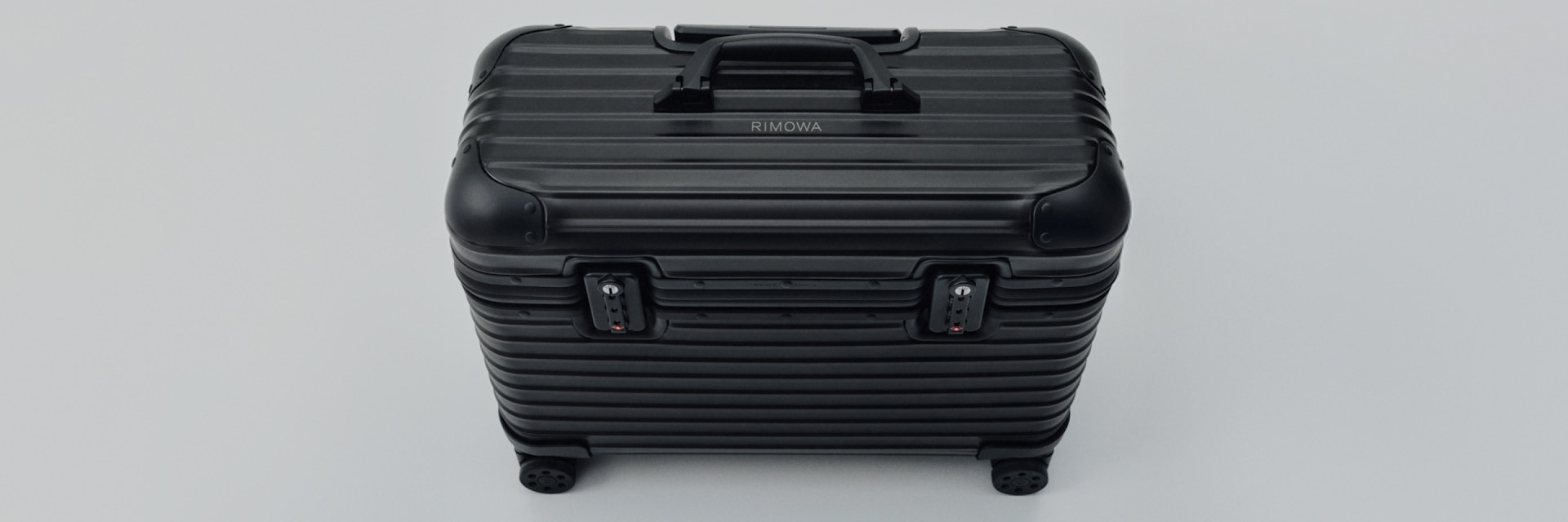 Black Luggage, Bags & Travel Accessories
