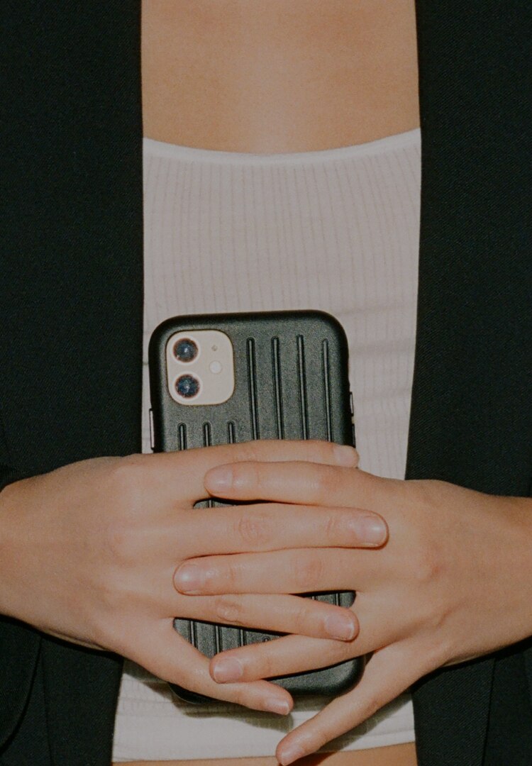 rimowa leather iphone case