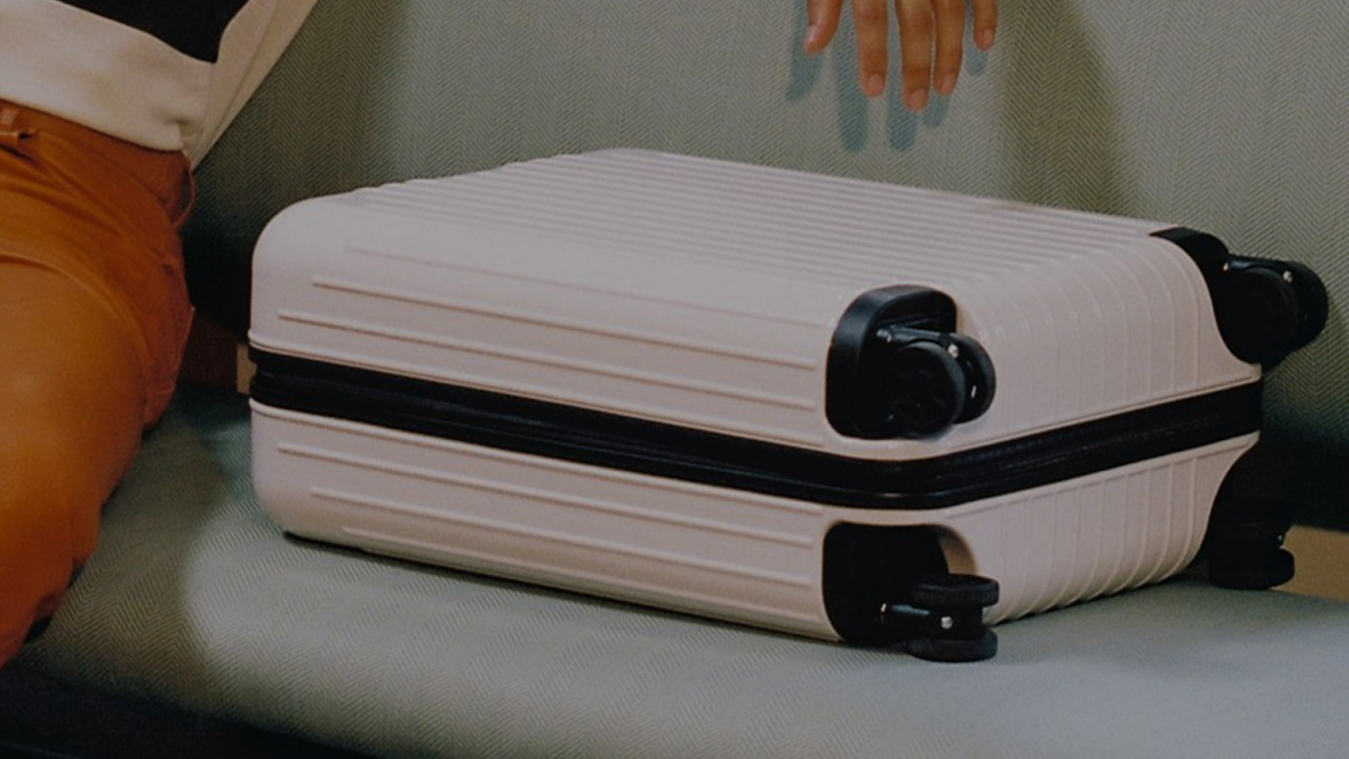Essential Lite Collection